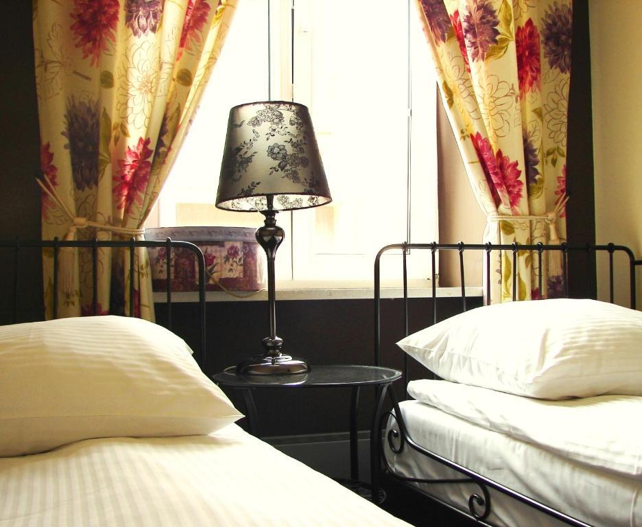 Chmielna Guest House Warsaw Room photo