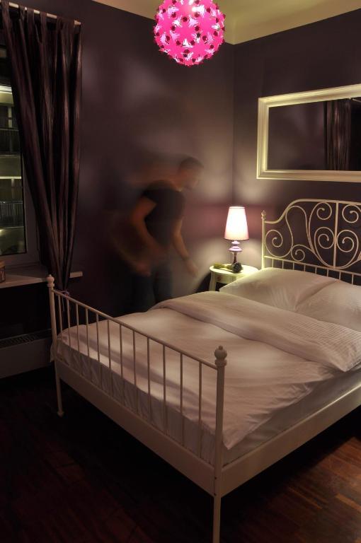 Chmielna Guest House Warsaw Room photo